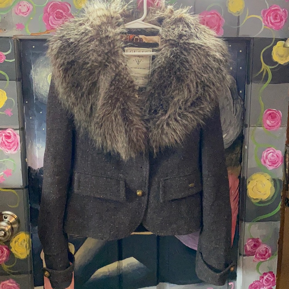 Guess vintage wool jacket 💯 omg!!!